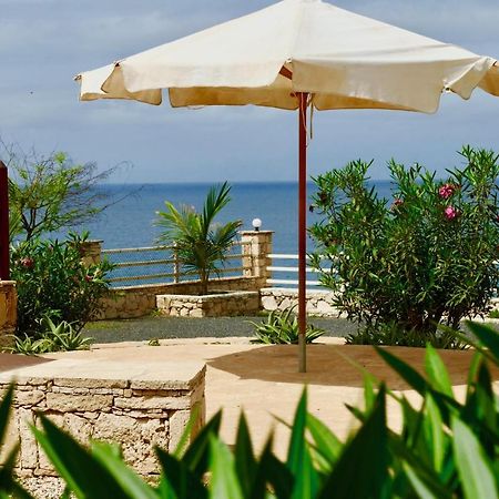 Casita Solemar Direkt Am Atlantik Villa Calheta ภายนอก รูปภาพ