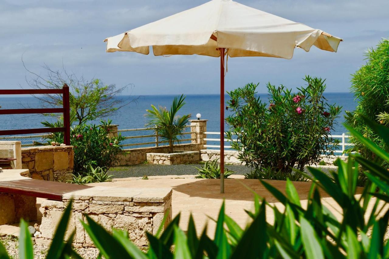 Casita Solemar Direkt Am Atlantik Villa Calheta ภายนอก รูปภาพ